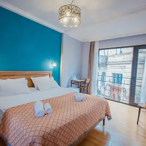 https://central-gate-hotel-tbilisi.alltbilisihotels.com